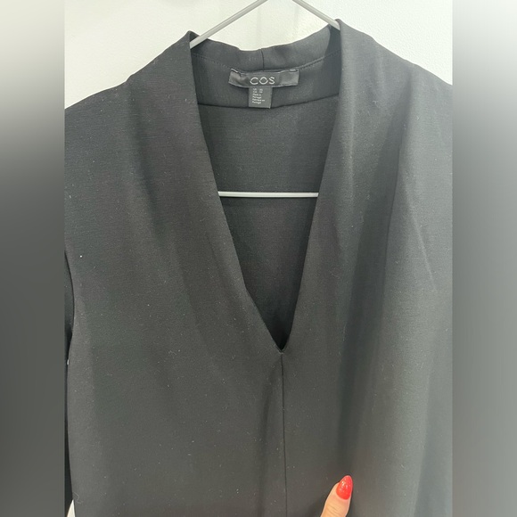 COS Plain Black Dress - Picture 3 of 9